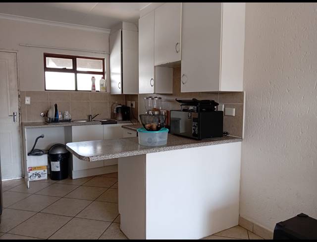 2 BEDROOM SECTIONAL TITLE FOR SALE IN BOKSBURG NORTH